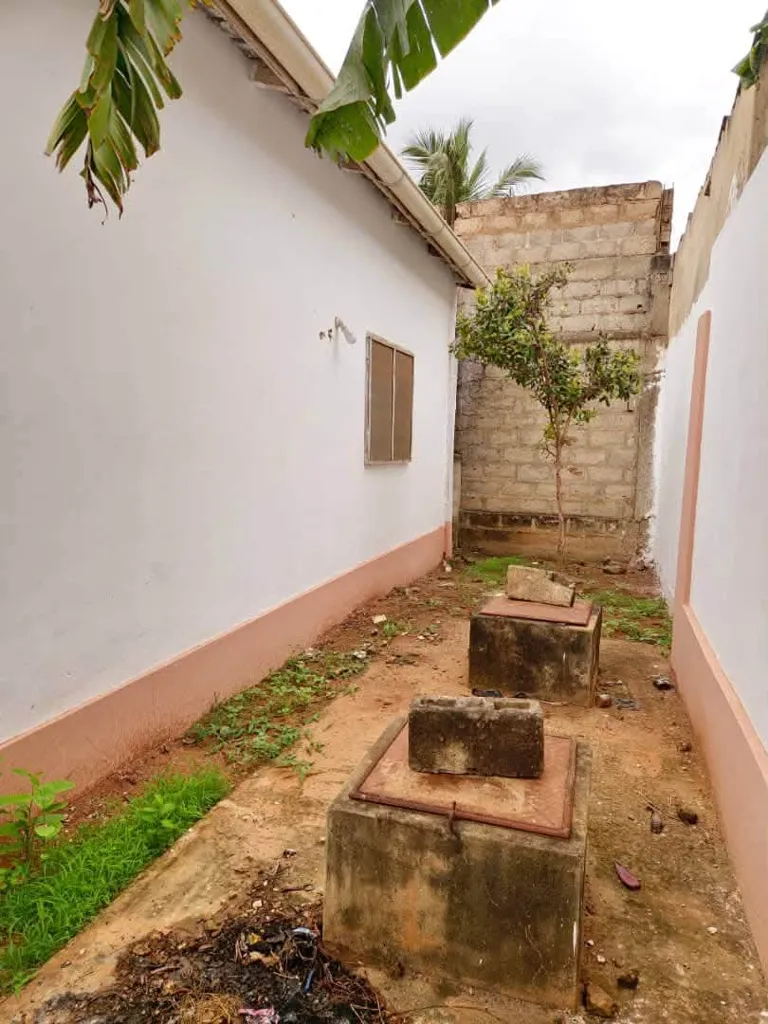 VILLA À VENDRE A LÉGBASSITO MADJIKPÉTO PAS LOIN DU GOUDRON, photo 13