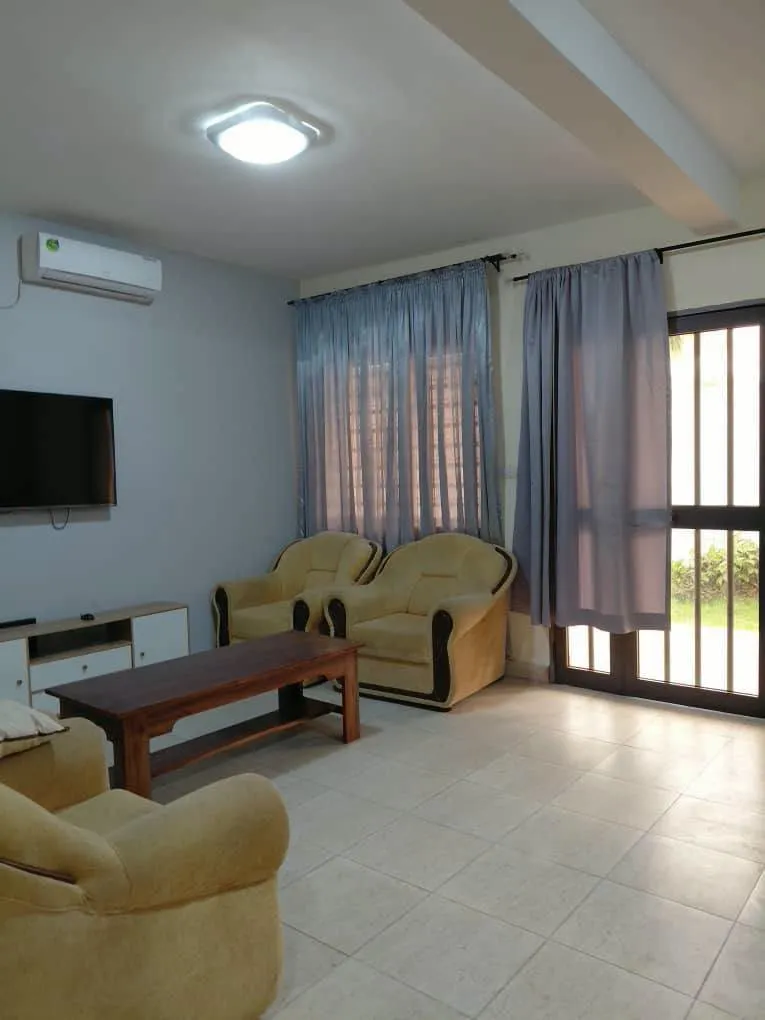 Location villa 3 chambres salon à Djidjolé, photo 14
