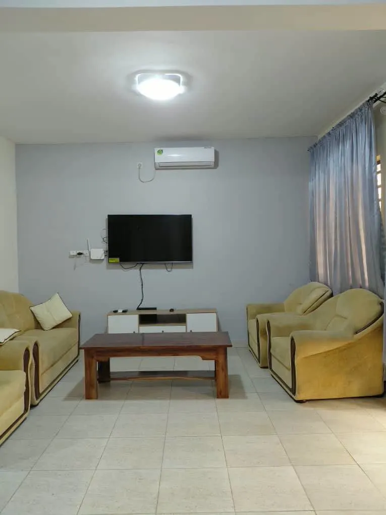 Location villa 3 chambres salon à Djidjolé, photo 15