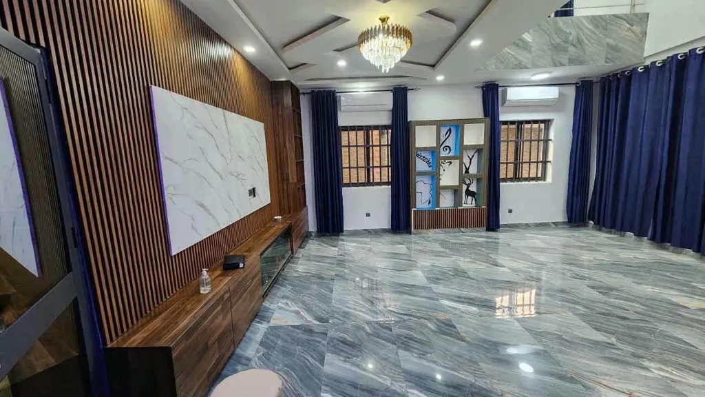 Villa en vente à attikoumé 05 chambre salon au prix de 300 millions, photo 2