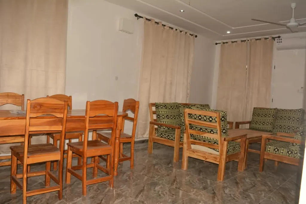 Location 2 chambres meublé salon à Kpalimé Kpeta, photo 4