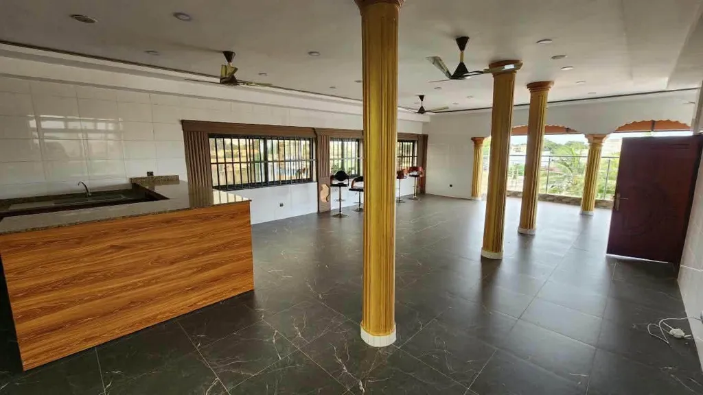 Villa en vente à attikoumé 05 chambre salon au prix de 300 millions, photo 4