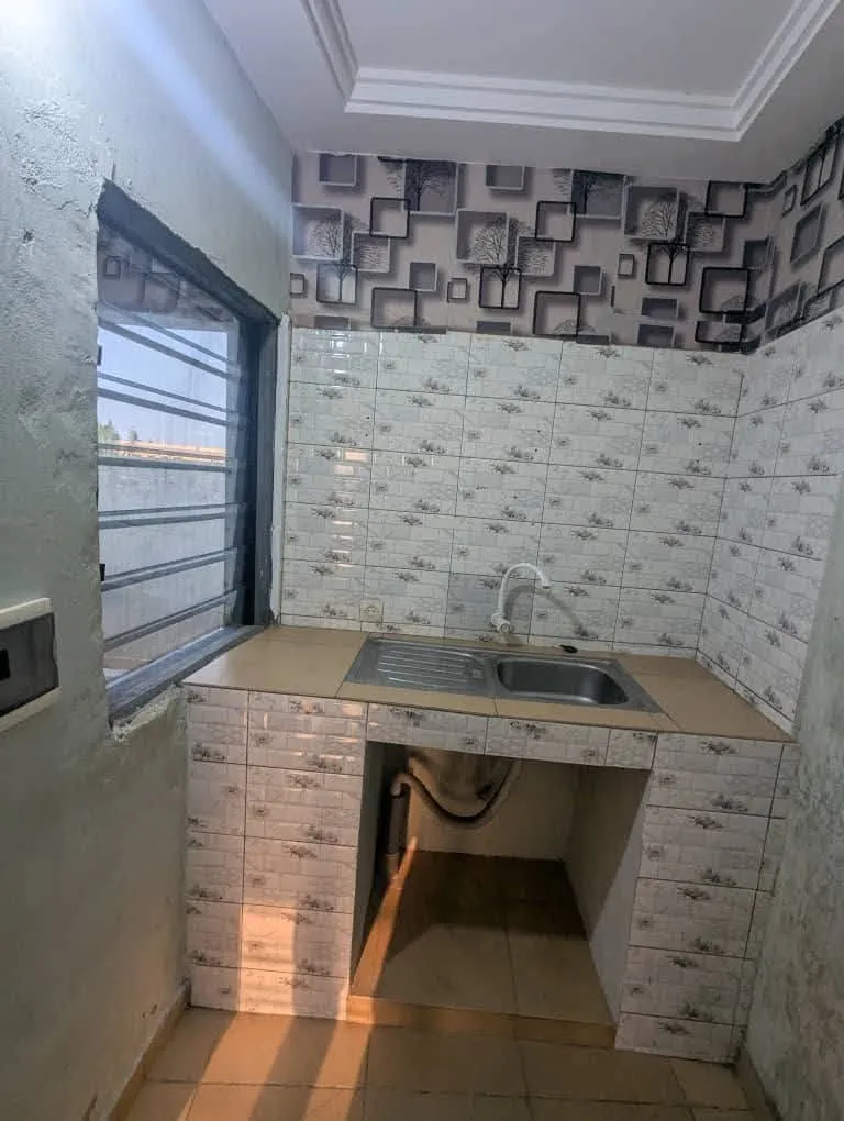 Location pièce chambre à Zossimé, photo 6