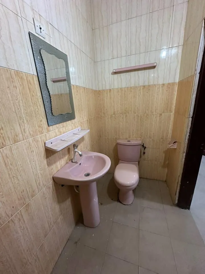 un appartement cour unique de 2 chambres salon wc douche interne, Agoè plateau Anome, photo 6