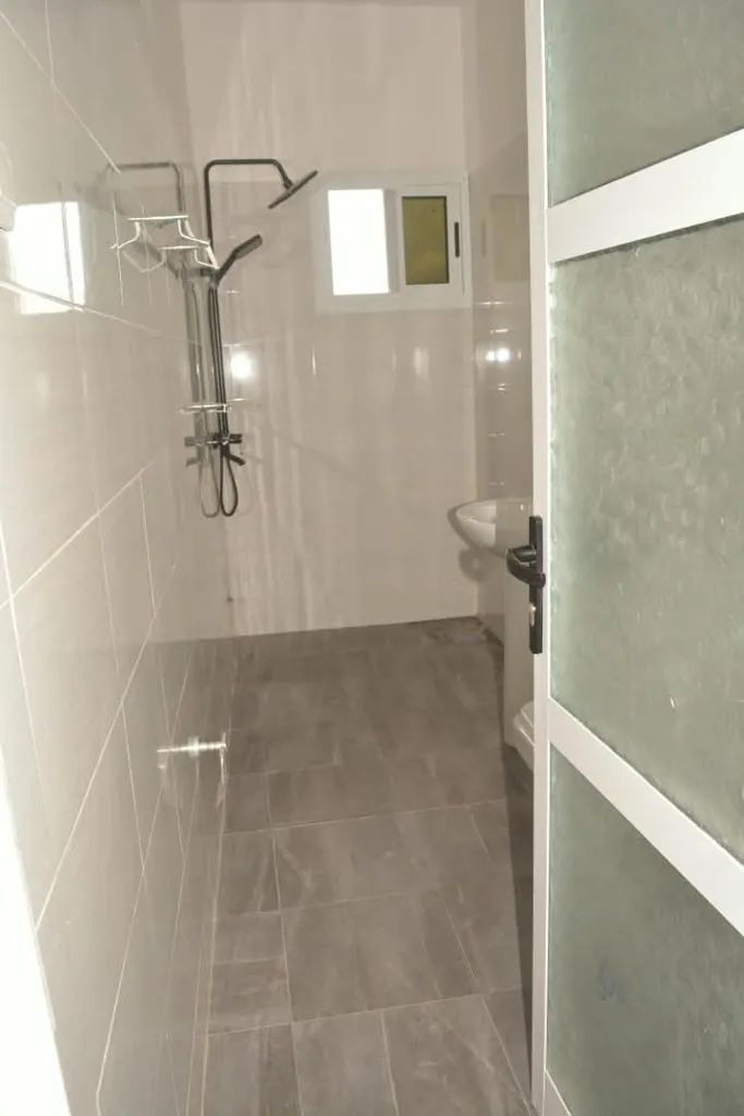 Location 2 chambres meublé salon à Kpalimé Kpeta, photo 9