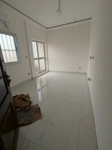 Location immeuble à Freau Jardin de 2 chambres salon et Chambre Salon