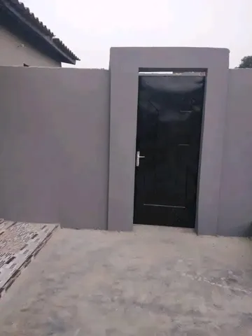 Location d un bel appartement cour unique de pièce wc douche interne à Agoè Daliko
