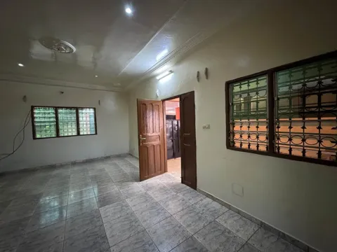 Location appartement 3 chambres salon à Agoè Sogbossito